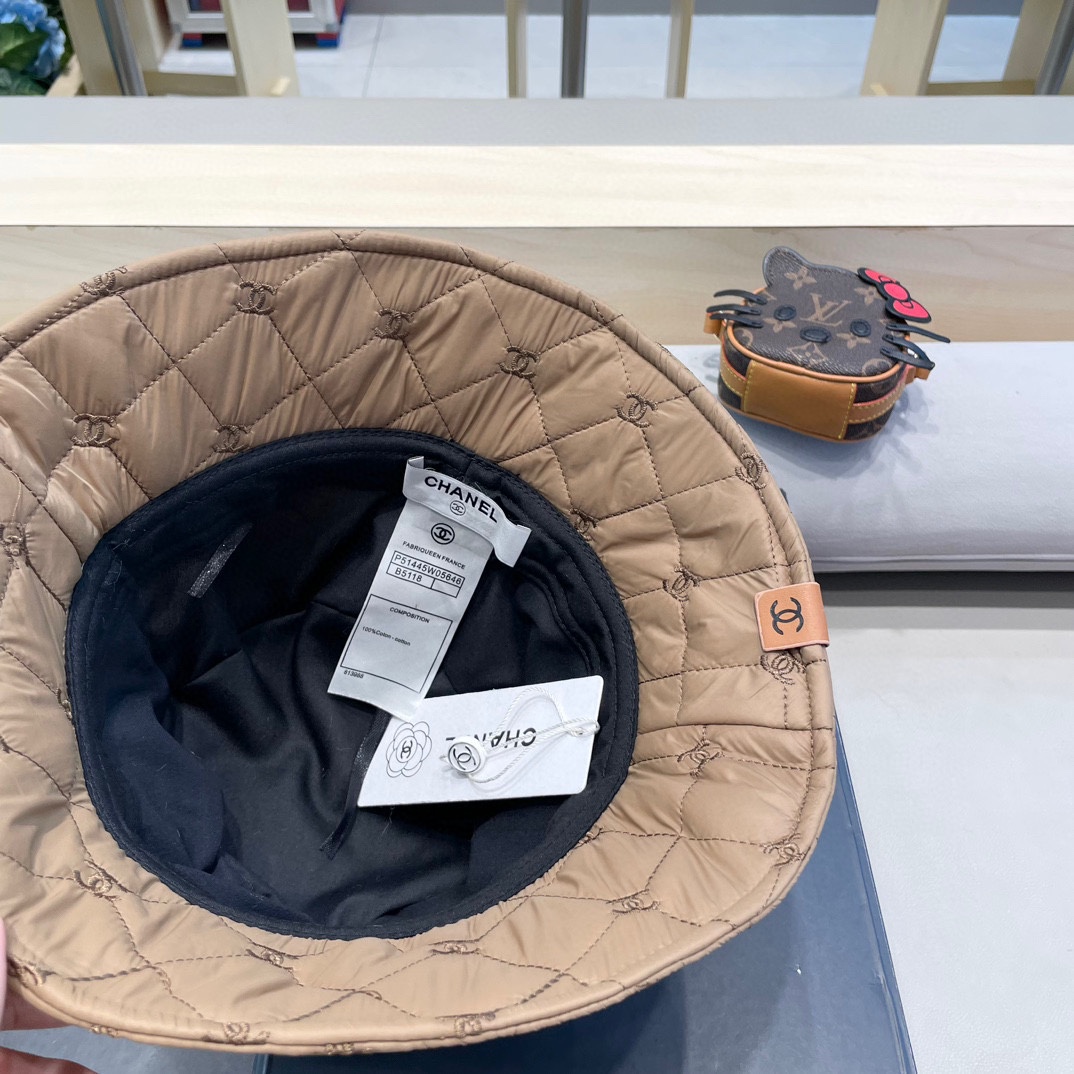 Chanel 超轻羽绒棉菱格渔夫帽保暖男女秋冬情侣时尚显脸小盆帽韩版百搭帽