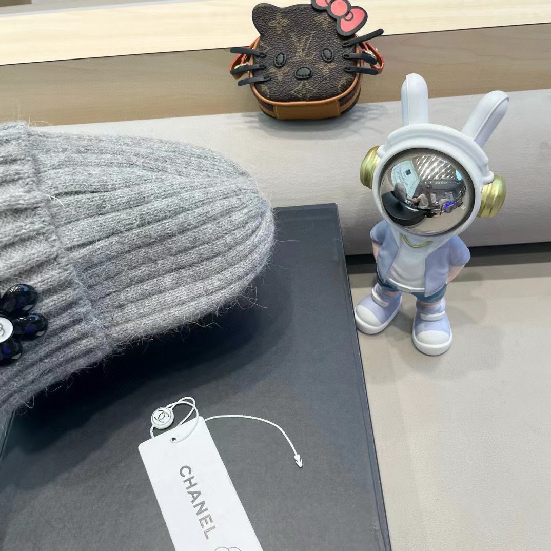 Chanel 韩国东大门代购秋冬ins潮兔毛保暖卷边针织帽休闲字母毛线帽