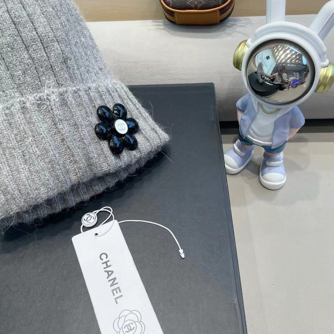 Chanel 韩国东大门代购秋冬ins潮兔毛保暖卷边针织帽休闲字母毛线帽