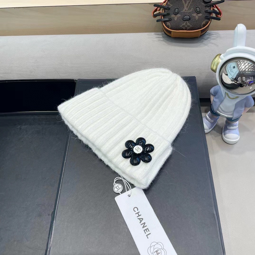 Chanel 韩国东大门代购秋冬ins潮兔毛保暖卷边针织帽休闲字母毛线帽