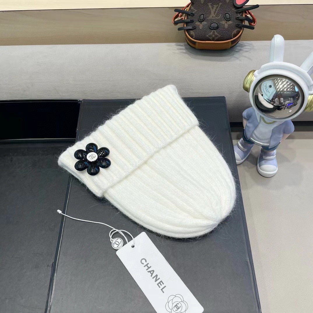 Chanel 韩国东大门代购秋冬ins潮兔毛保暖卷边针织帽休闲字母毛线帽