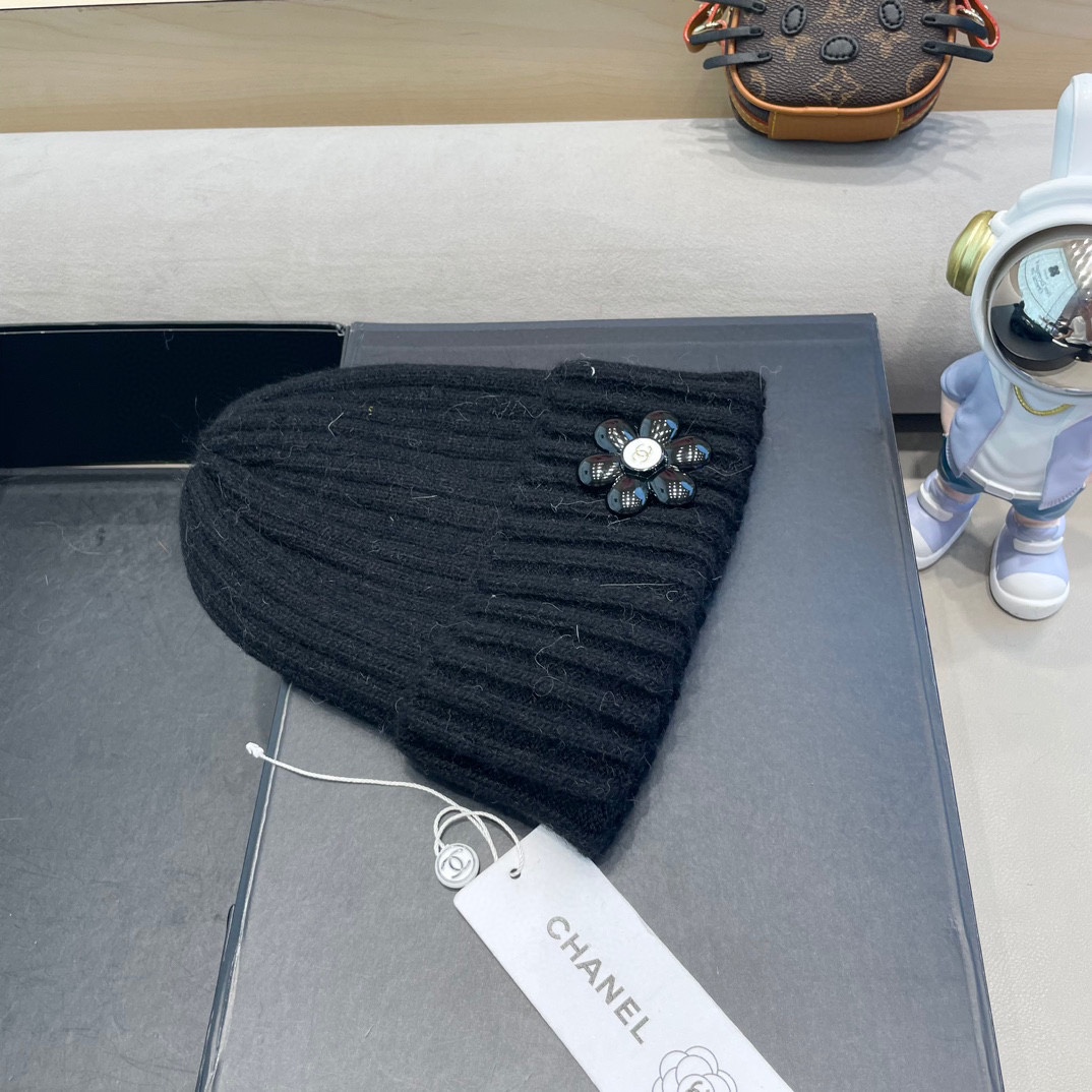 Chanel 韩国东大门代购秋冬ins潮兔毛保暖卷边针织帽休闲字母毛线帽