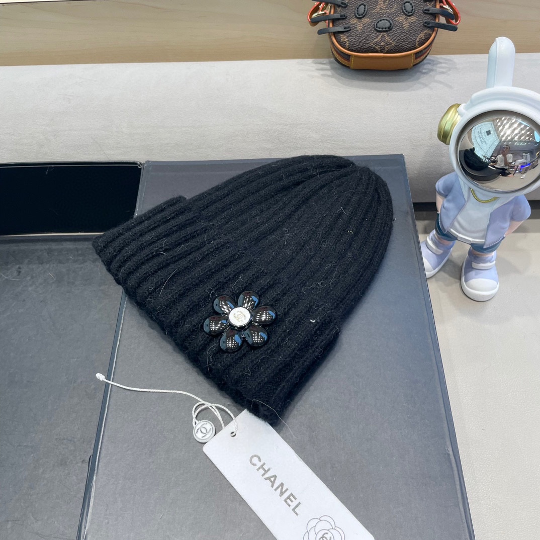 Chanel 韩国东大门代购秋冬ins潮兔毛保暖卷边针织帽休闲字母毛线帽