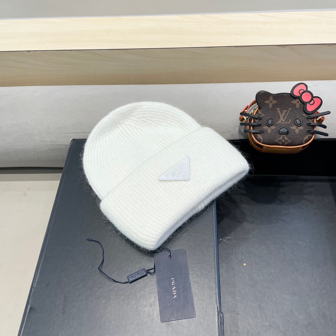 【PRADA普拉达】2024秋冬新款针织毛线帽，大牌系列，轻奢感满满.冬天出街必备