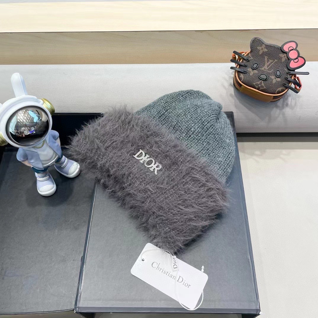 Dior 允旭/软糯针织长毛毛套头毛线帽冬季保暖双面可戴大头围堆堆帽