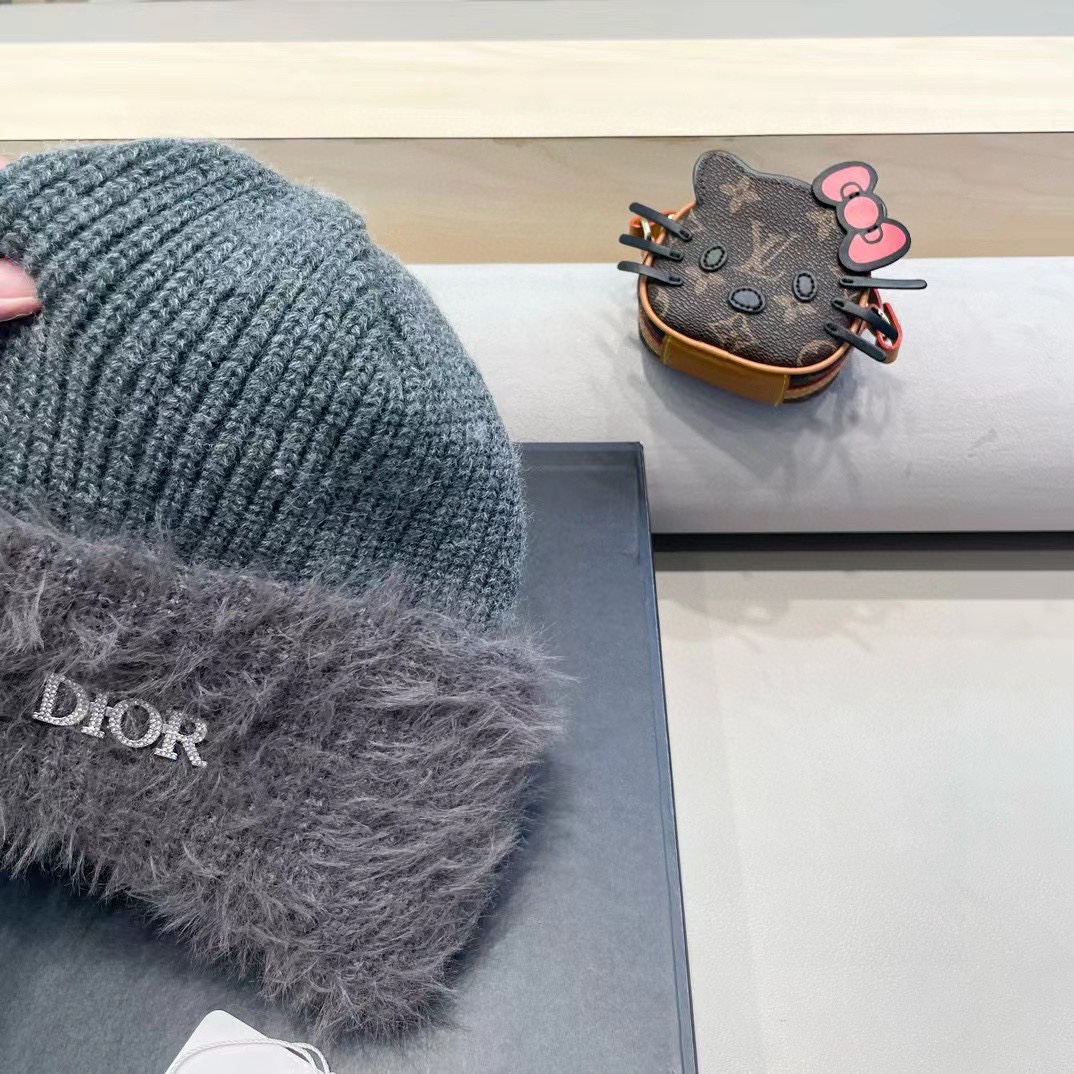 Dior 允旭/软糯针织长毛毛套头毛线帽冬季保暖双面可戴大头围堆堆帽