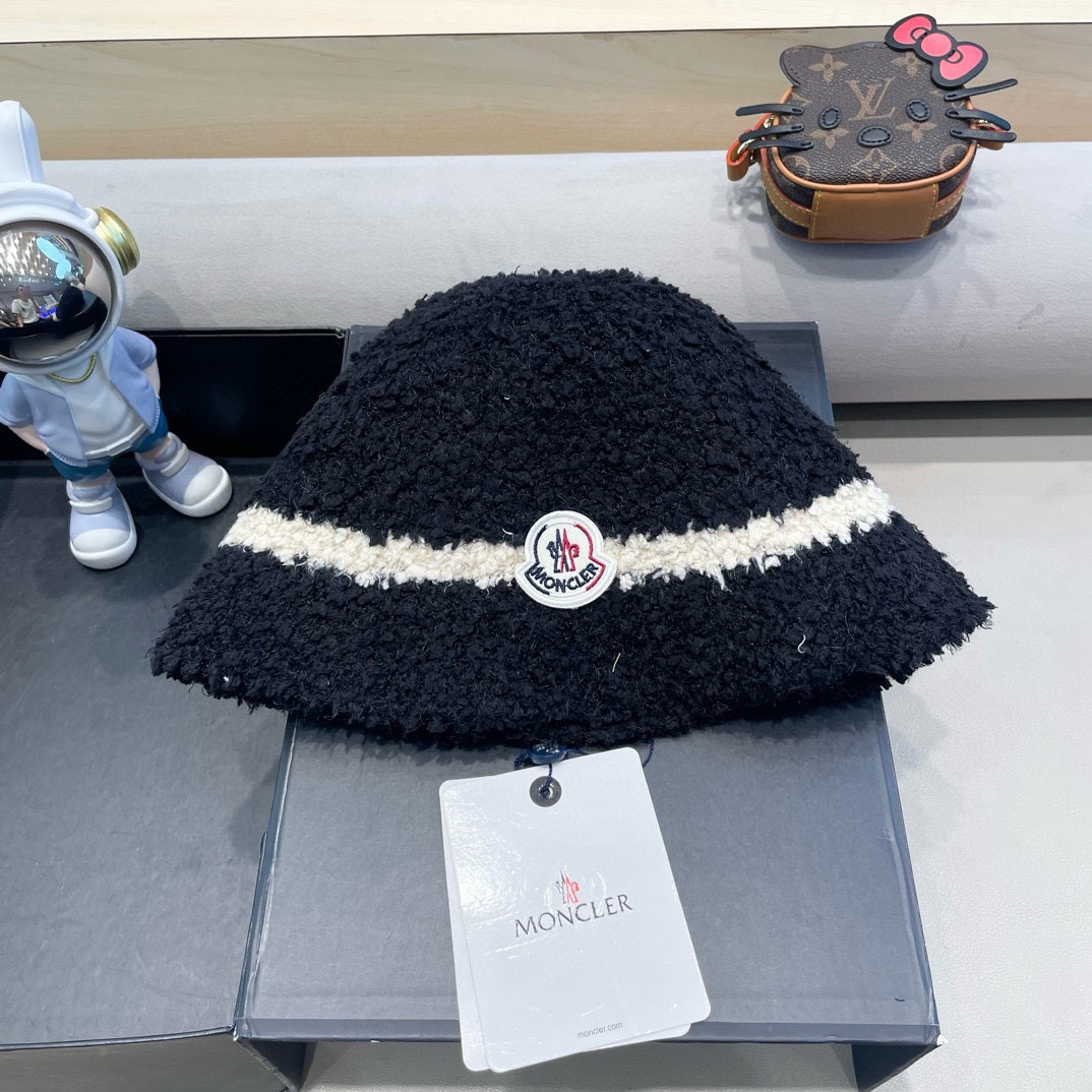 NO:365964,moncler autumn and winter fisherman hat hat women knitted solid color basin hat lamb plush warm cold face small bucket hat elegant hat fisherman hat baseball hat knit hat, hat, espadrilles, hatsmoncler秋冬渔夫帽帽子女针织纯色盆帽羊羔毛绒保暖防寒显脸小水桶帽优雅帽子渔夫帽棒球帽针织帽,帽子,espadrilles,hats,hat