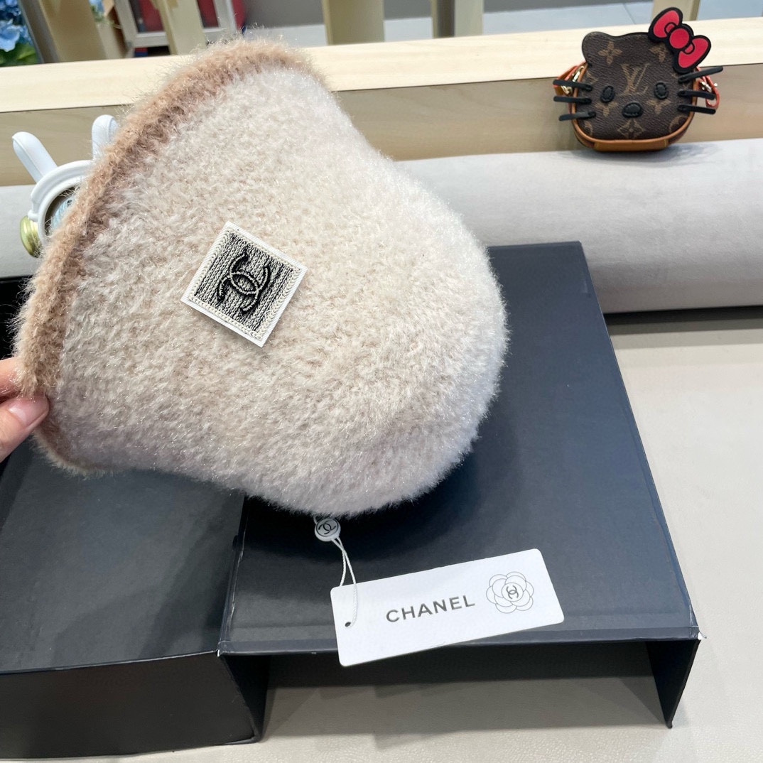Chanel 巨软糯 小香风秋冬百搭仿兔毛绒皮草盆帽渔夫帽子女