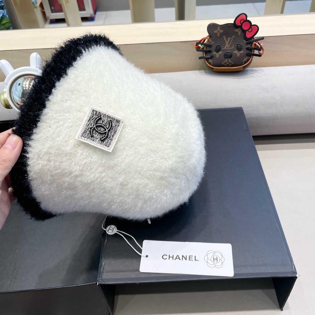 Chanel 巨软糯 小香风秋冬百搭仿兔毛绒皮草盆帽渔夫帽子女