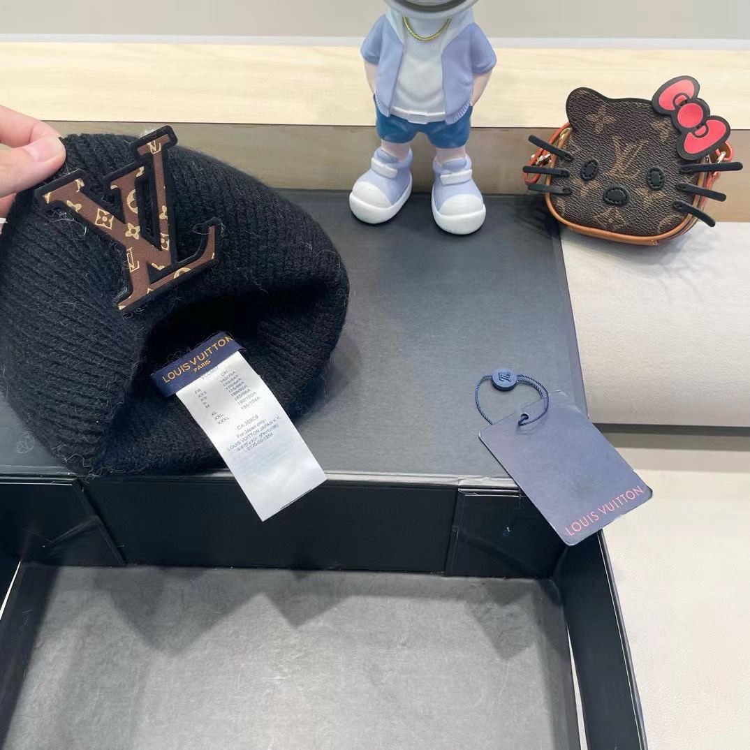 lv路易威登兔毛粗线针织帽女秋冬2024新款毛线帽大头围针织帽男款白色冷帽子