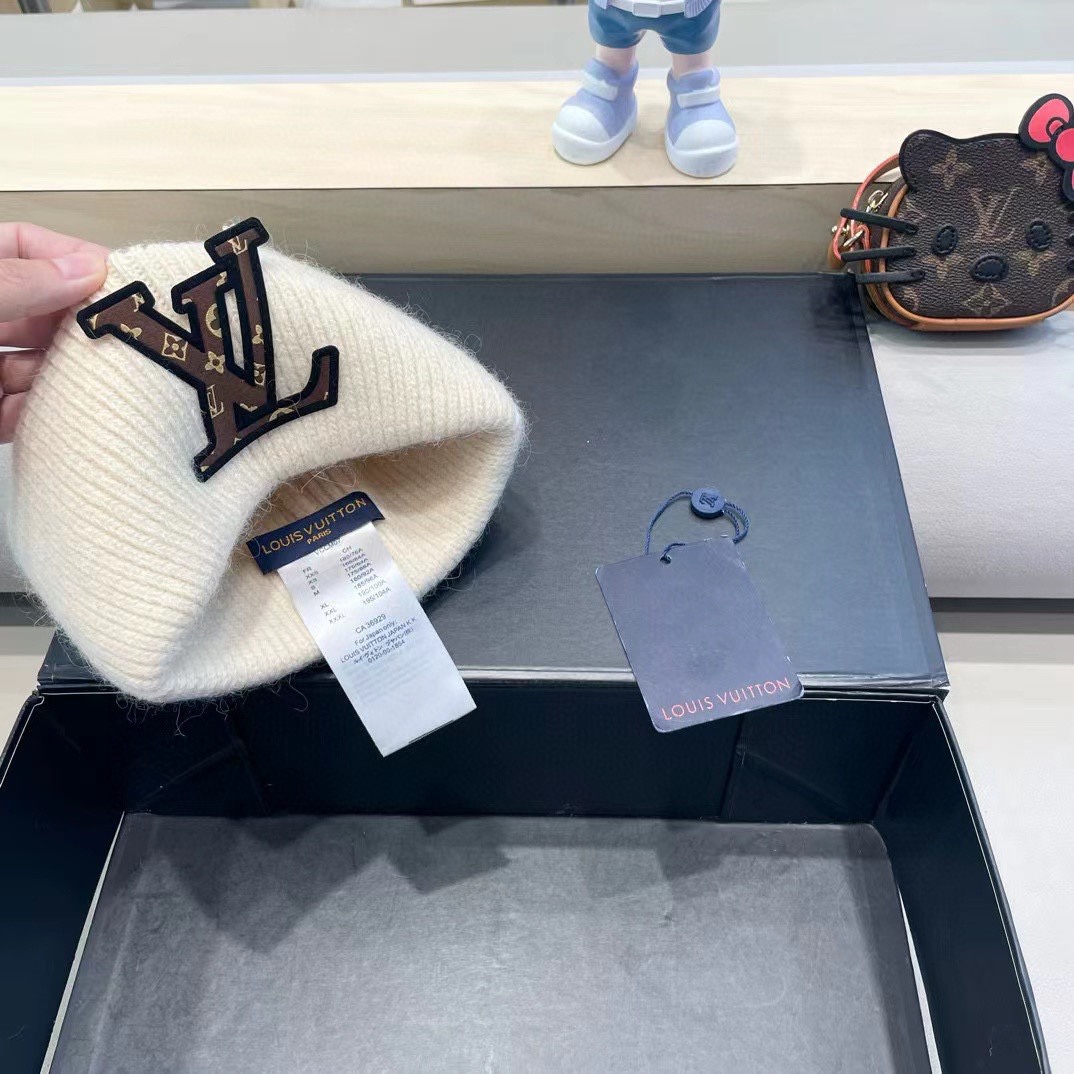 lv路易威登兔毛粗线针织帽女秋冬2024新款毛线帽大头围针织帽男款白色冷帽子