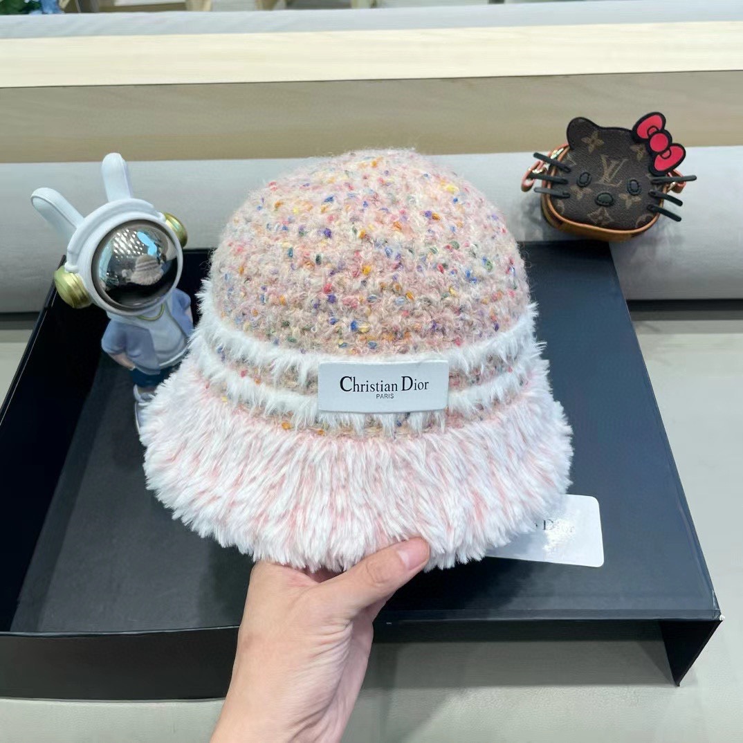 Dior网红毛绒加厚渔夫帽女百搭韩版秋冬盆帽保暖时尚彩色水桶帽显脸小