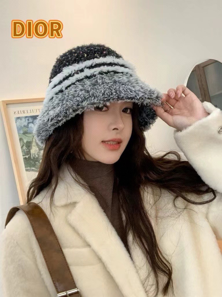 NO:617738,Dior Internet celebrity plush thickened bucket hat for women, versatile Korean autumn and winter basin hat, warm and fashionable colorful bucket hat, face-showing small hat, fisherman hat, baseball cap, knitted hat, hat, dior, espadrilles, hats19860909Dior网红毛绒加厚渔夫帽女百搭韩版秋冬盆帽保暖时尚彩色水桶帽显脸小帽子渔夫帽棒球帽针织帽,帽子,dior,espadrilles,hats,hat