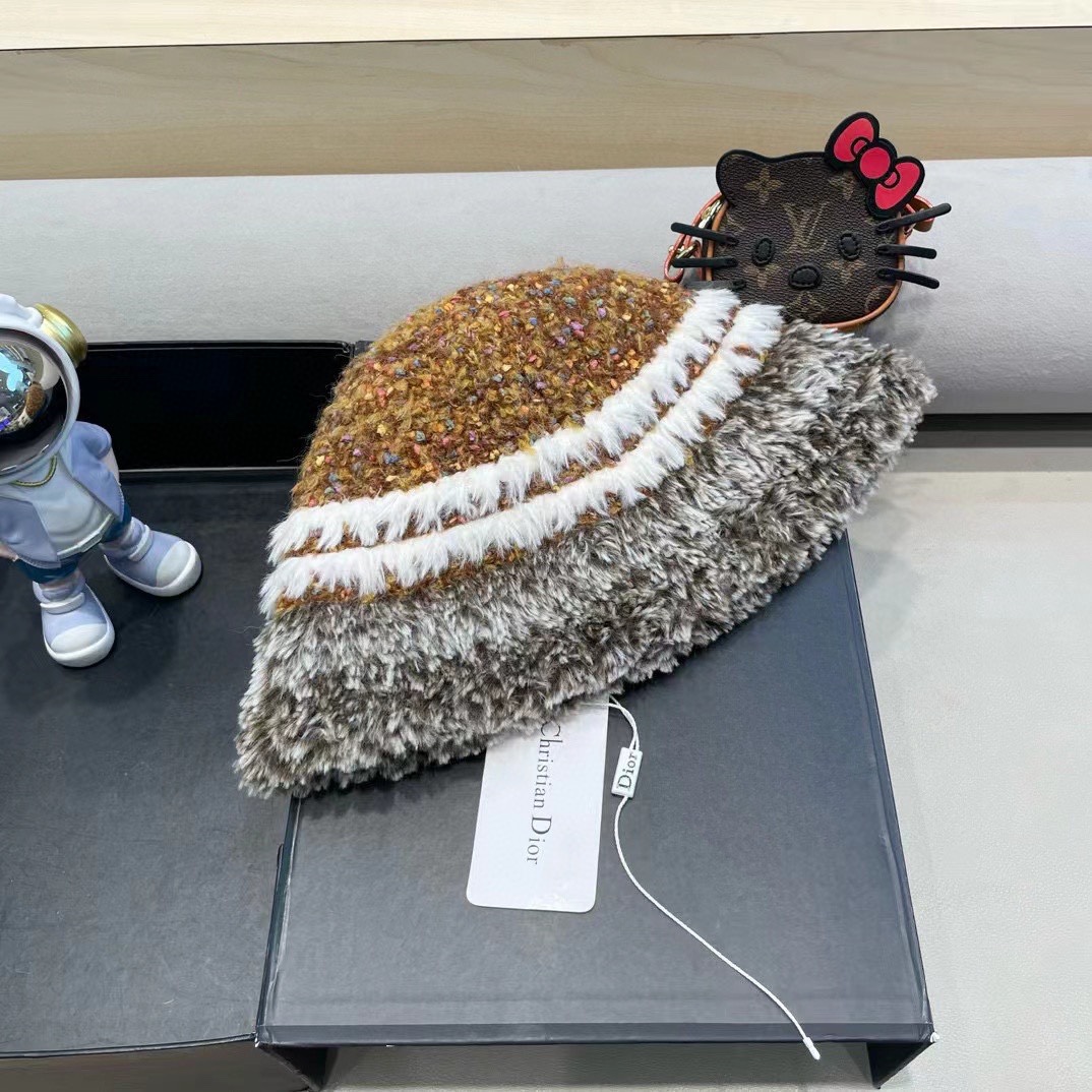 Dior网红毛绒加厚渔夫帽女百搭韩版秋冬盆帽保暖时尚彩色水桶帽显脸小