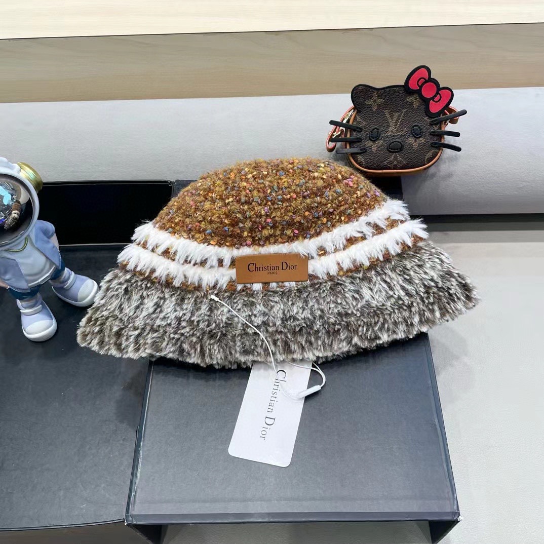 Dior网红毛绒加厚渔夫帽女百搭韩版秋冬盆帽保暖时尚彩色水桶帽显脸小