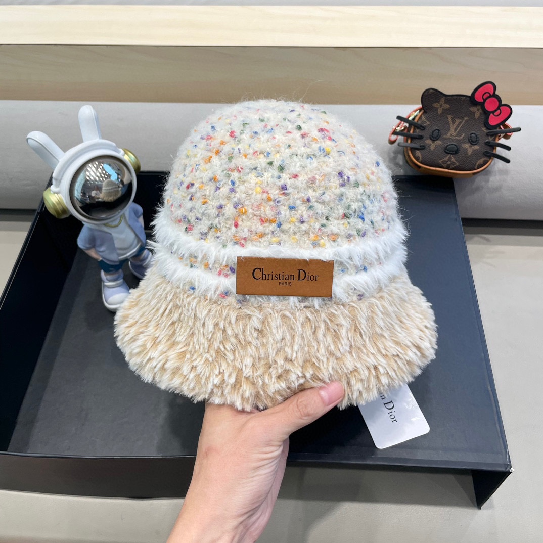 Dior网红毛绒加厚渔夫帽女百搭韩版秋冬盆帽保暖时尚彩色水桶帽显脸小