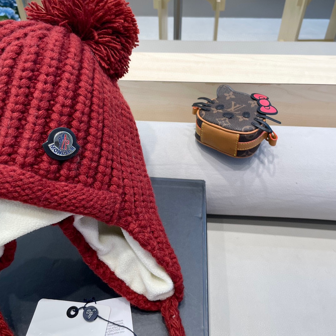 moncler雷锋帽子女秋冬季骑行韩版百搭显脸小休闲贴布保暖绑带护耳毛线帽