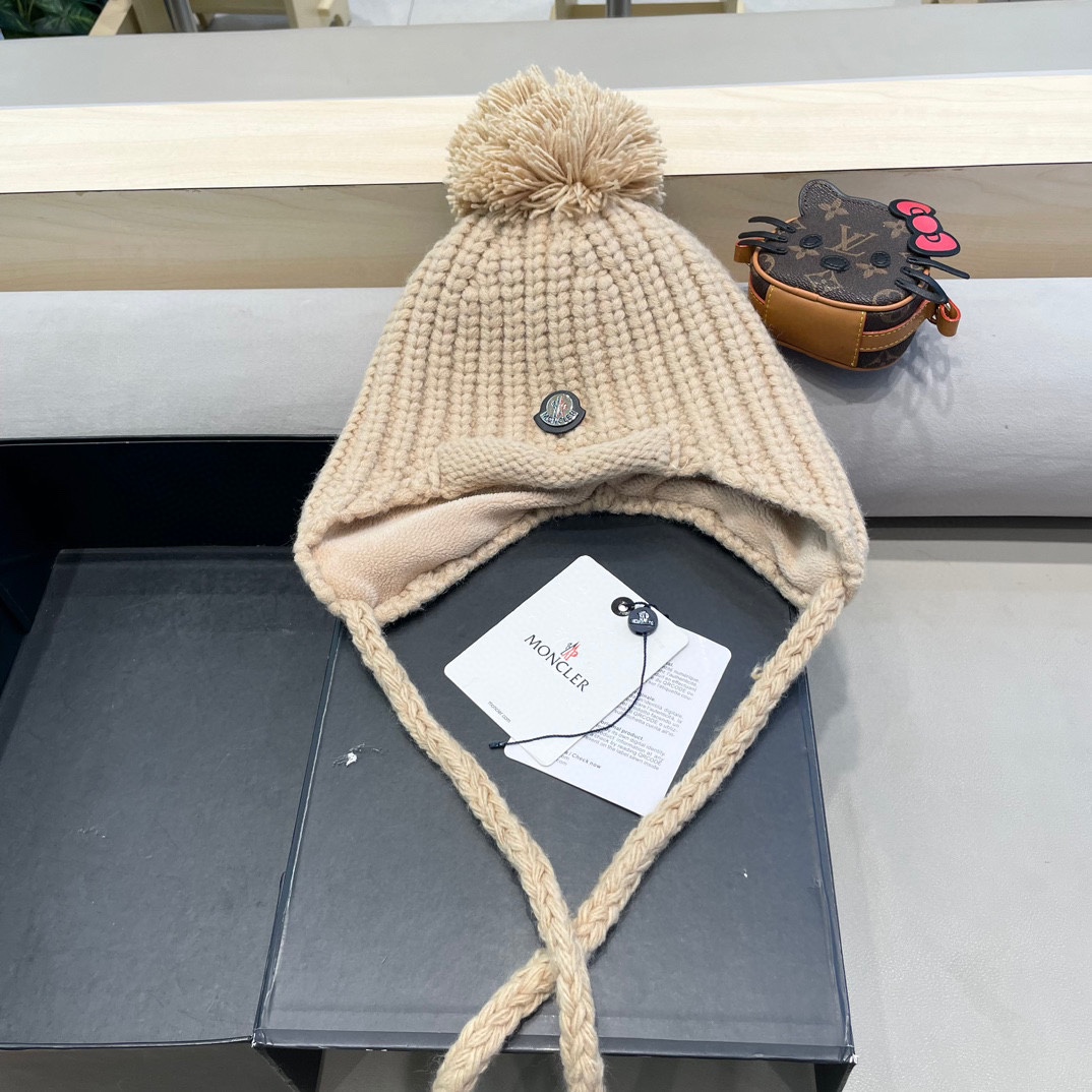 moncler雷锋帽子女秋冬季骑行韩版百搭显脸小休闲贴布保暖绑带护耳毛线帽