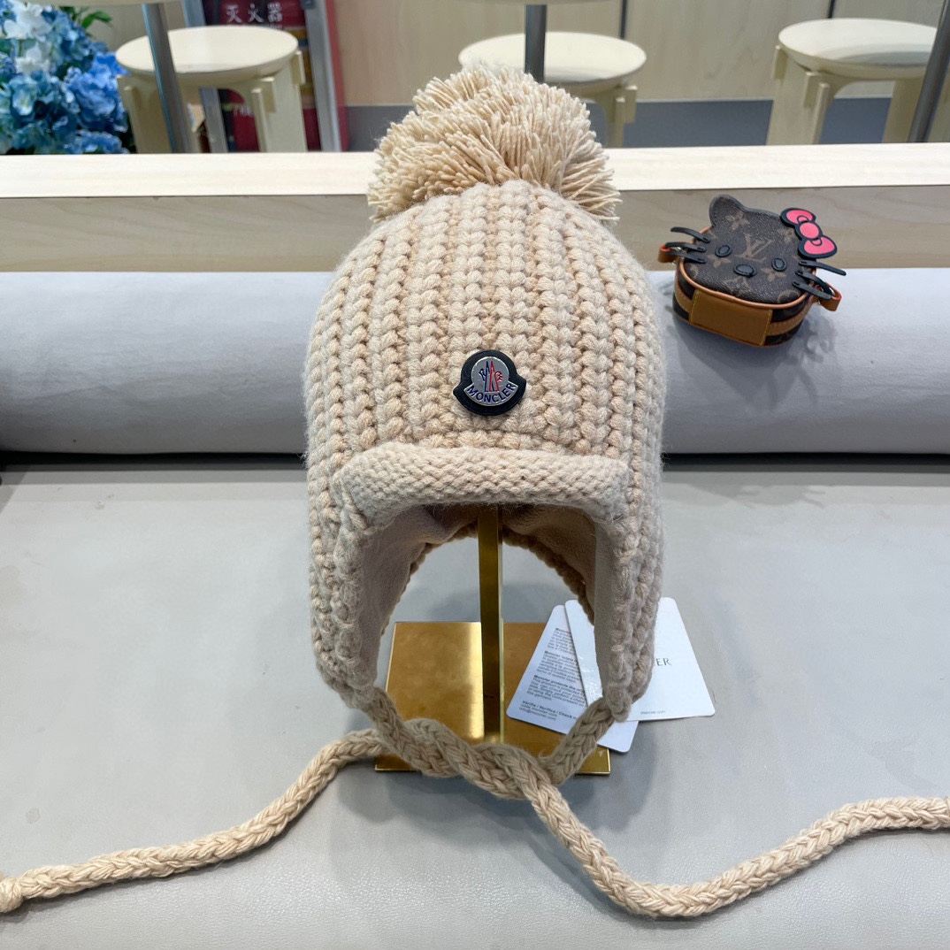 moncler雷锋帽子女秋冬季骑行韩版百搭显脸小休闲贴布保暖绑带护耳毛线帽