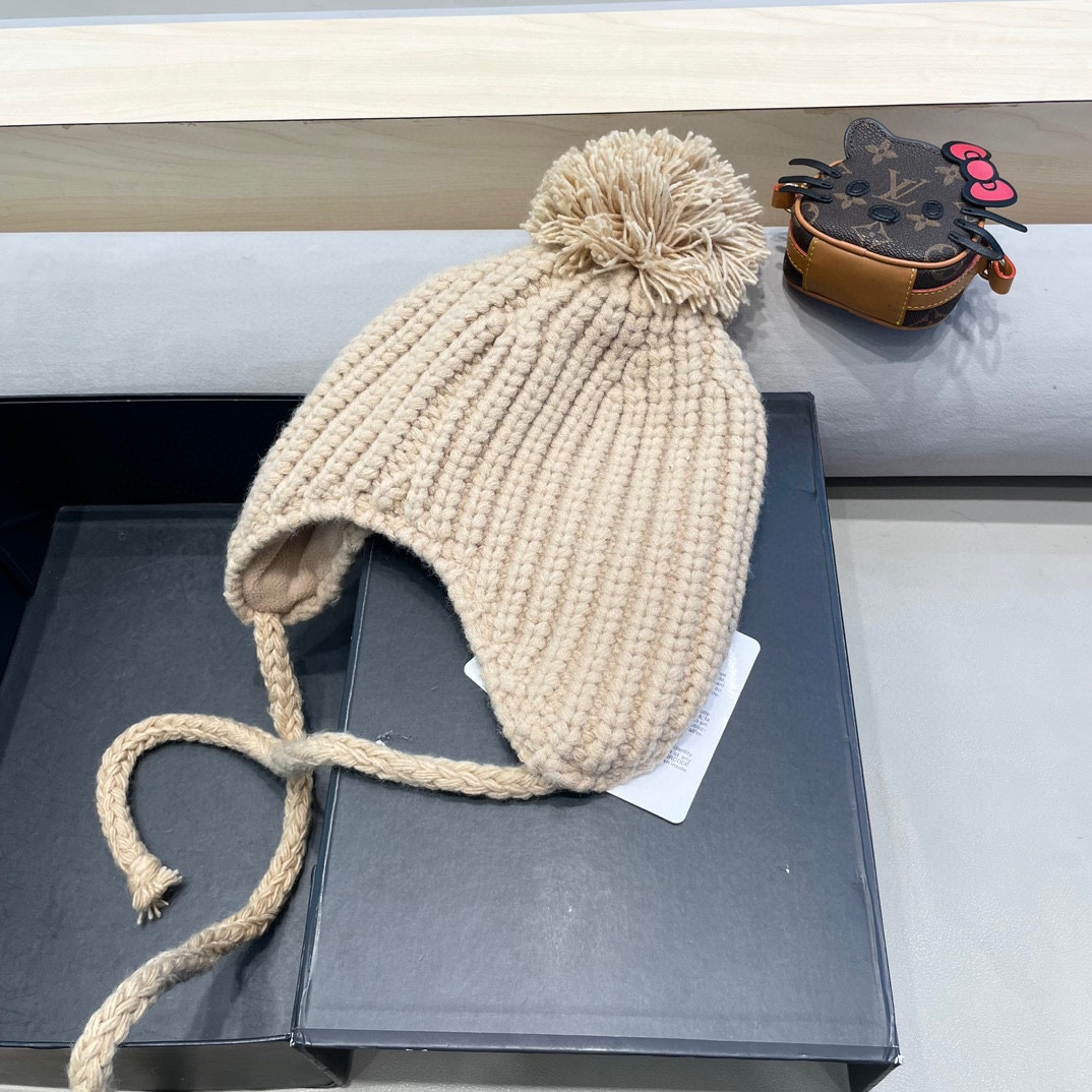 moncler雷锋帽子女秋冬季骑行韩版百搭显脸小休闲贴布保暖绑带护耳毛线帽