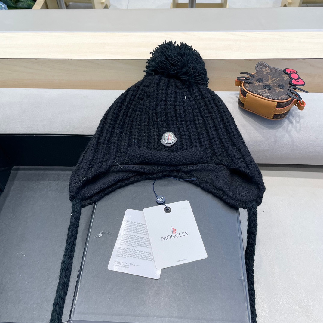 moncler雷锋帽子女秋冬季骑行韩版百搭显脸小休闲贴布保暖绑带护耳毛线帽