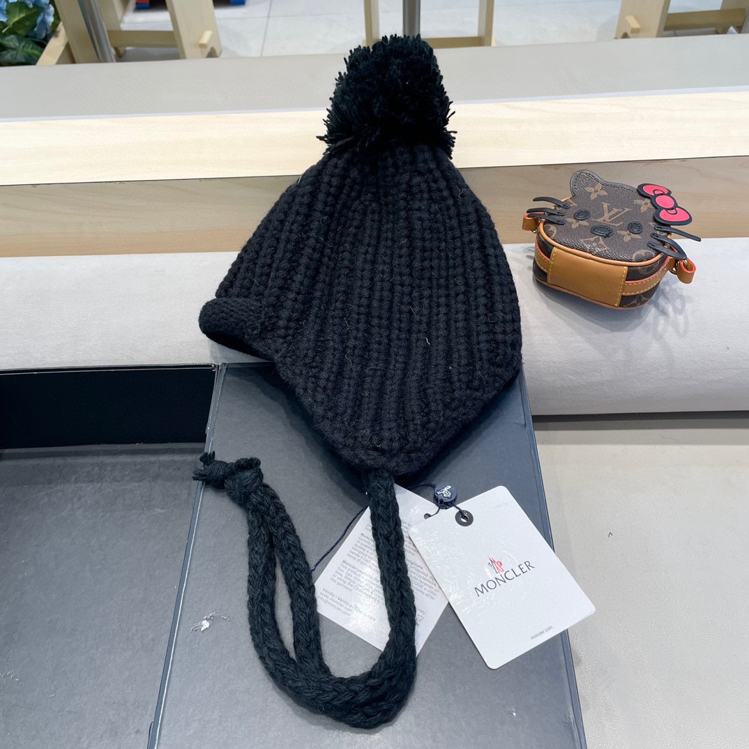 moncler雷锋帽子女秋冬季骑行韩版百搭显脸小休闲贴布保暖绑带护耳毛线帽