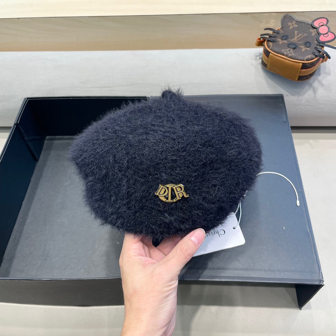 Dior迪奥贝雷帽子女秋冬日系显脸小画家帽潮2024新款冬季大头围黑色报童帽