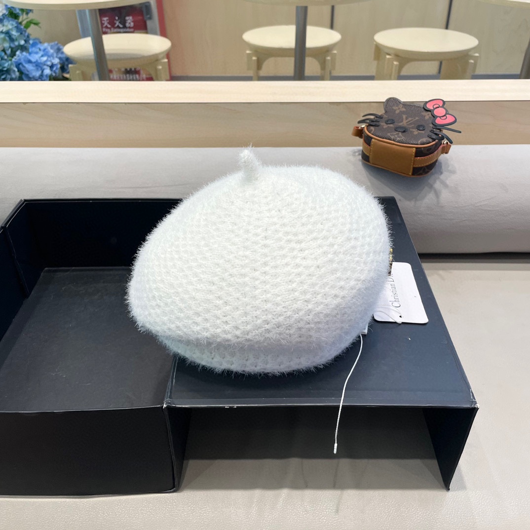 Dior迪奥贝雷帽子女秋冬日系显脸小画家帽潮2024新款冬季大头围黑色报童帽