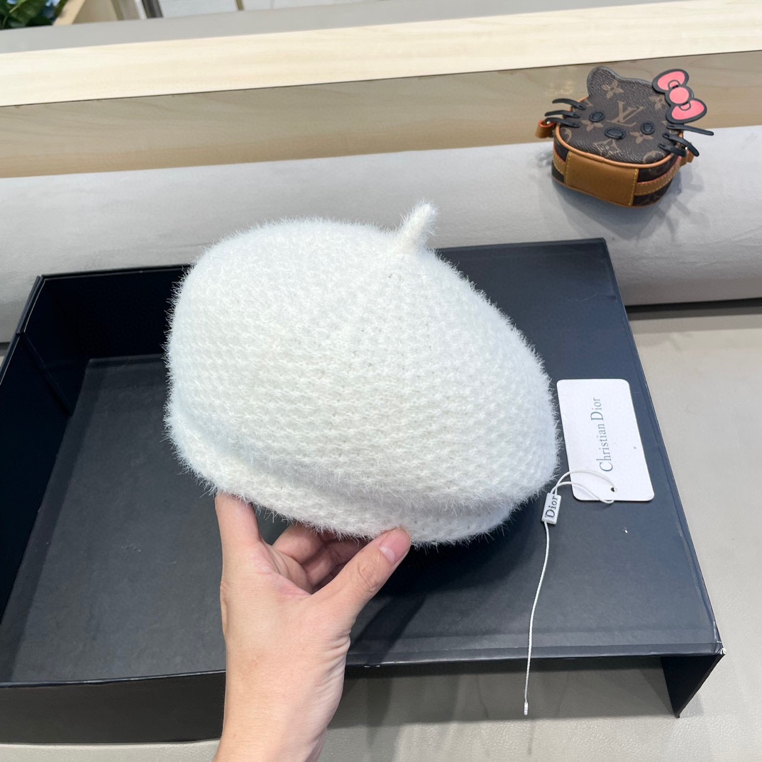 Dior迪奥贝雷帽子女秋冬日系显脸小画家帽潮2024新款冬季大头围黑色报童帽