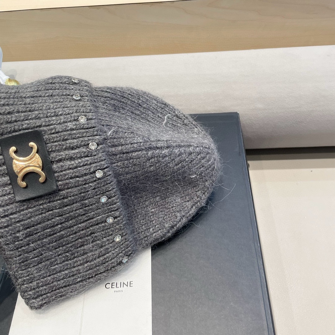 celine塞琳重工水钻珍珠兔毛毛线帽冬季粉色保暖针织帽滑雪护耳帽女包头冷帽