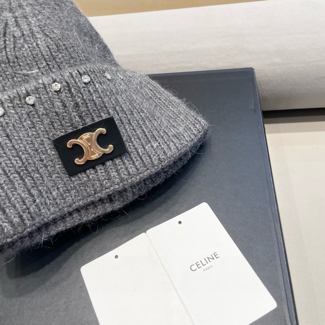 celine塞琳重工水钻珍珠兔毛毛线帽冬季粉色保暖针织帽滑雪护耳帽女包头冷帽