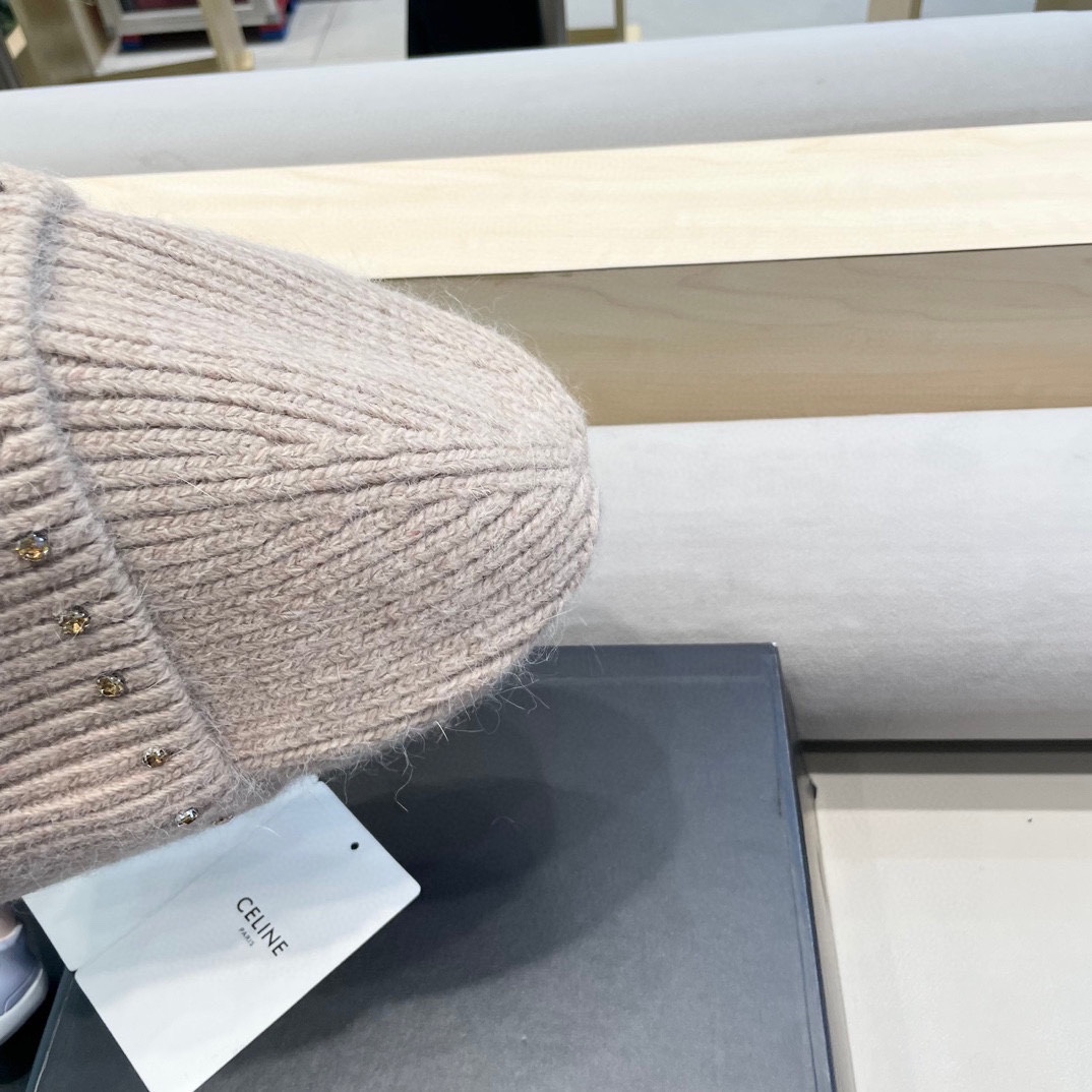 celine塞琳重工水钻珍珠兔毛毛线帽冬季粉色保暖针织帽滑雪护耳帽女包头冷帽