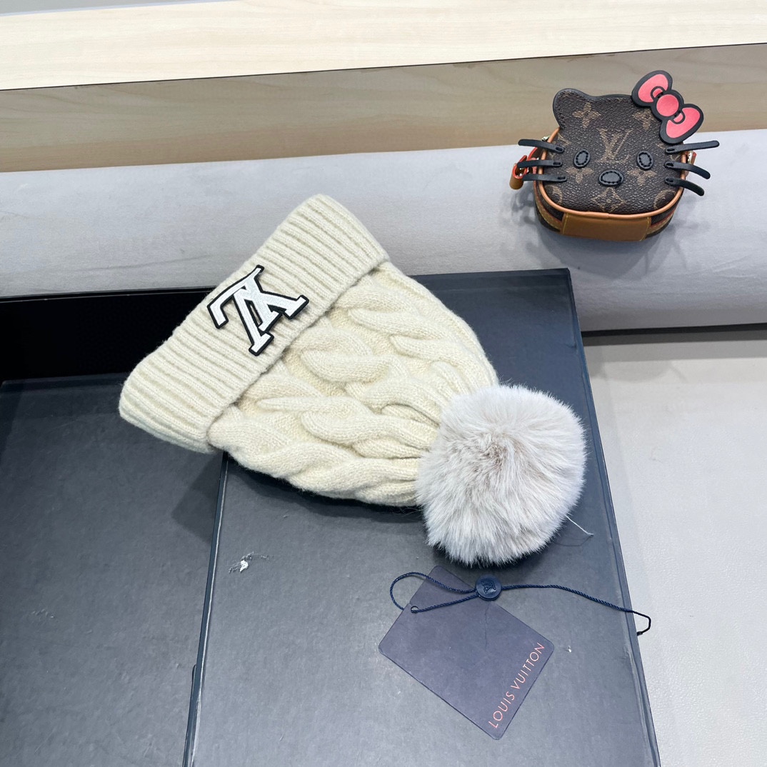 罗路易威登帽子女秋冬季韩版ins网红纯色麻花毛线帽加绒保暖针织帽护耳百搭