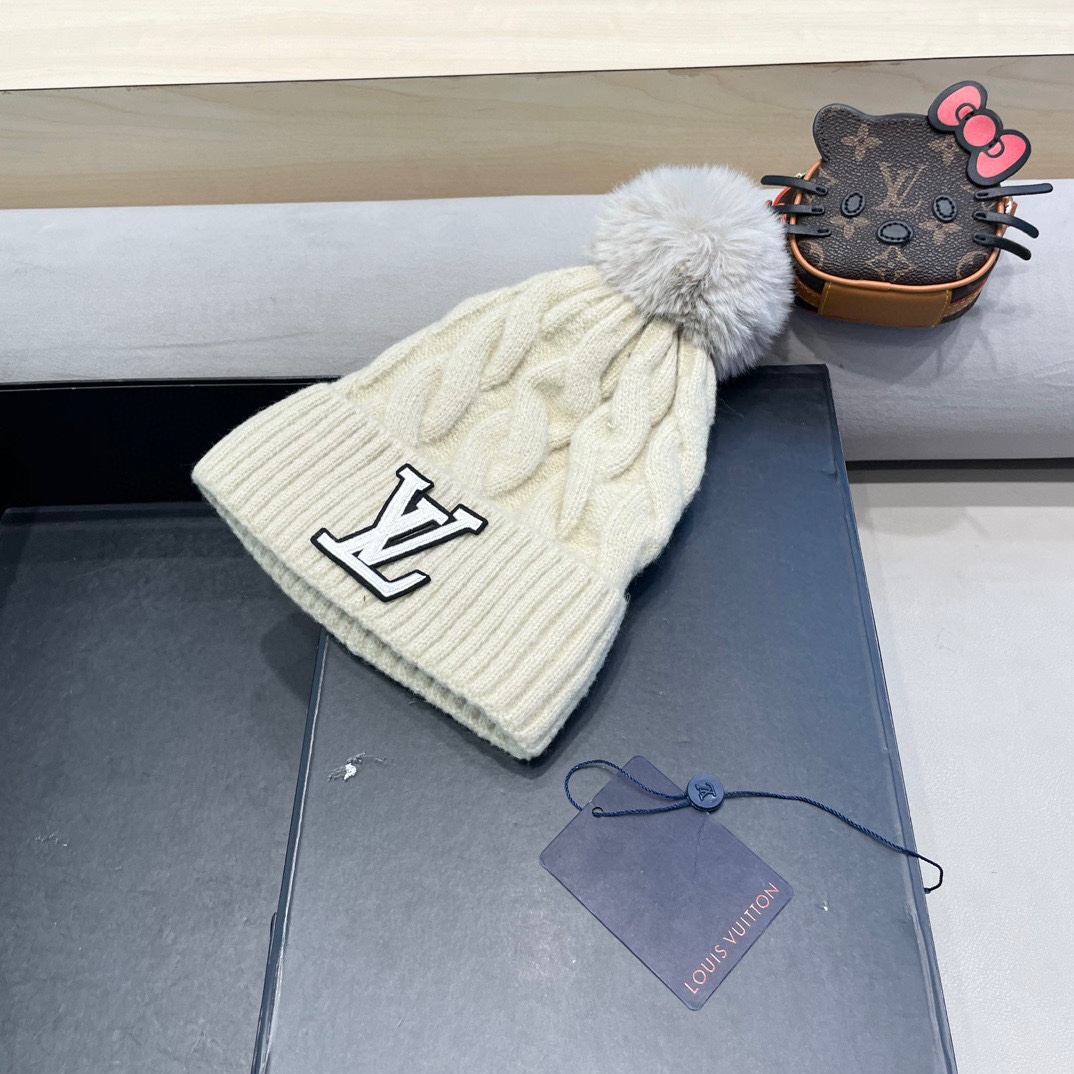 罗路易威登帽子女秋冬季韩版ins网红纯色麻花毛线帽加绒保暖针织帽护耳百搭