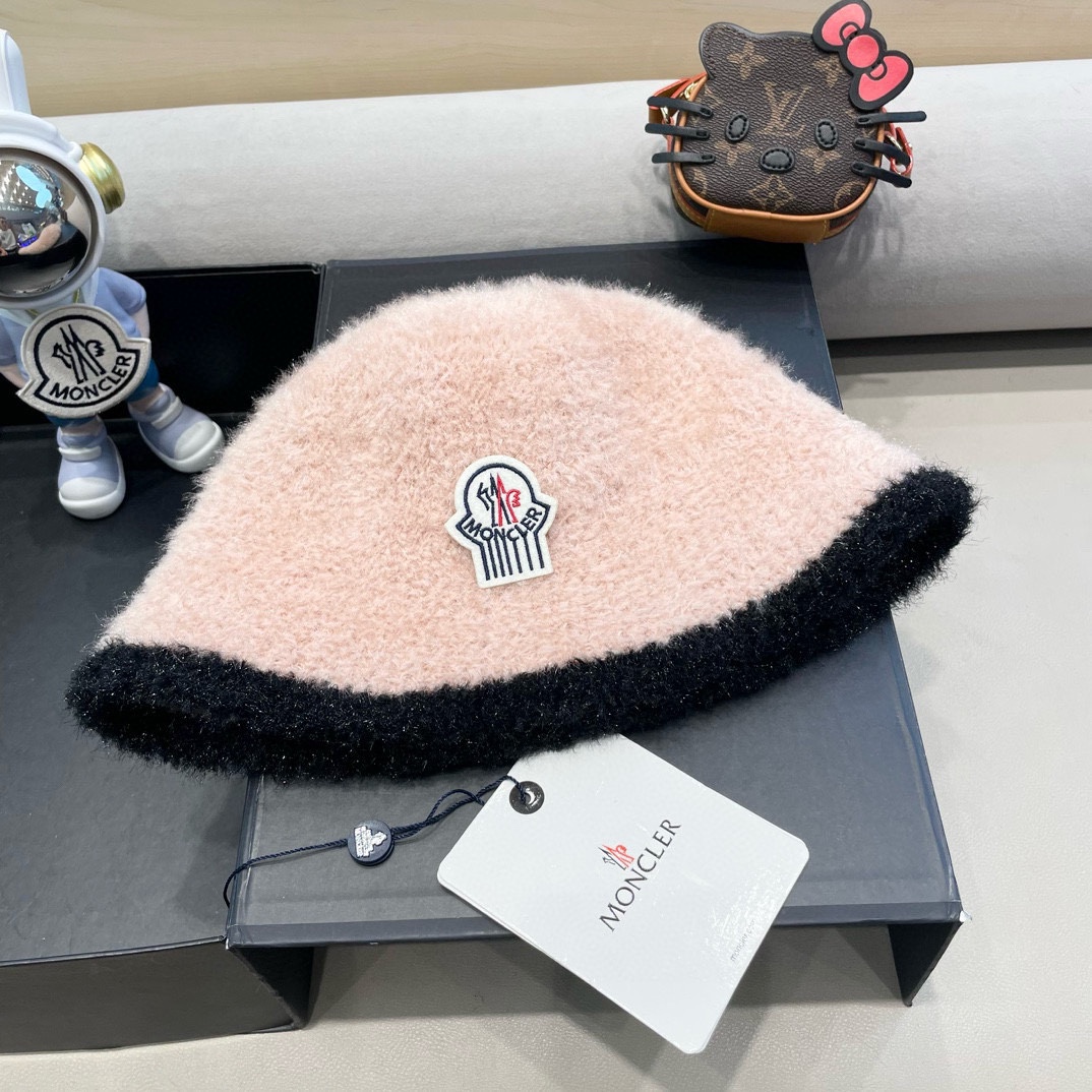NO:366300,Moncler style hat for women autumn and winter style versatile plush fisherman hat showing face small knitted bucket hat Japanese thermal basin hat fisherman hat baseball hat knitted hat, hat, espadrilles, hatsmoncler风帽子女秋冬款百搭毛绒渔夫帽显脸小针织水桶帽日系保暖盆帽帽子渔夫帽棒球帽针织帽,帽子,espadrilles,hats,hat