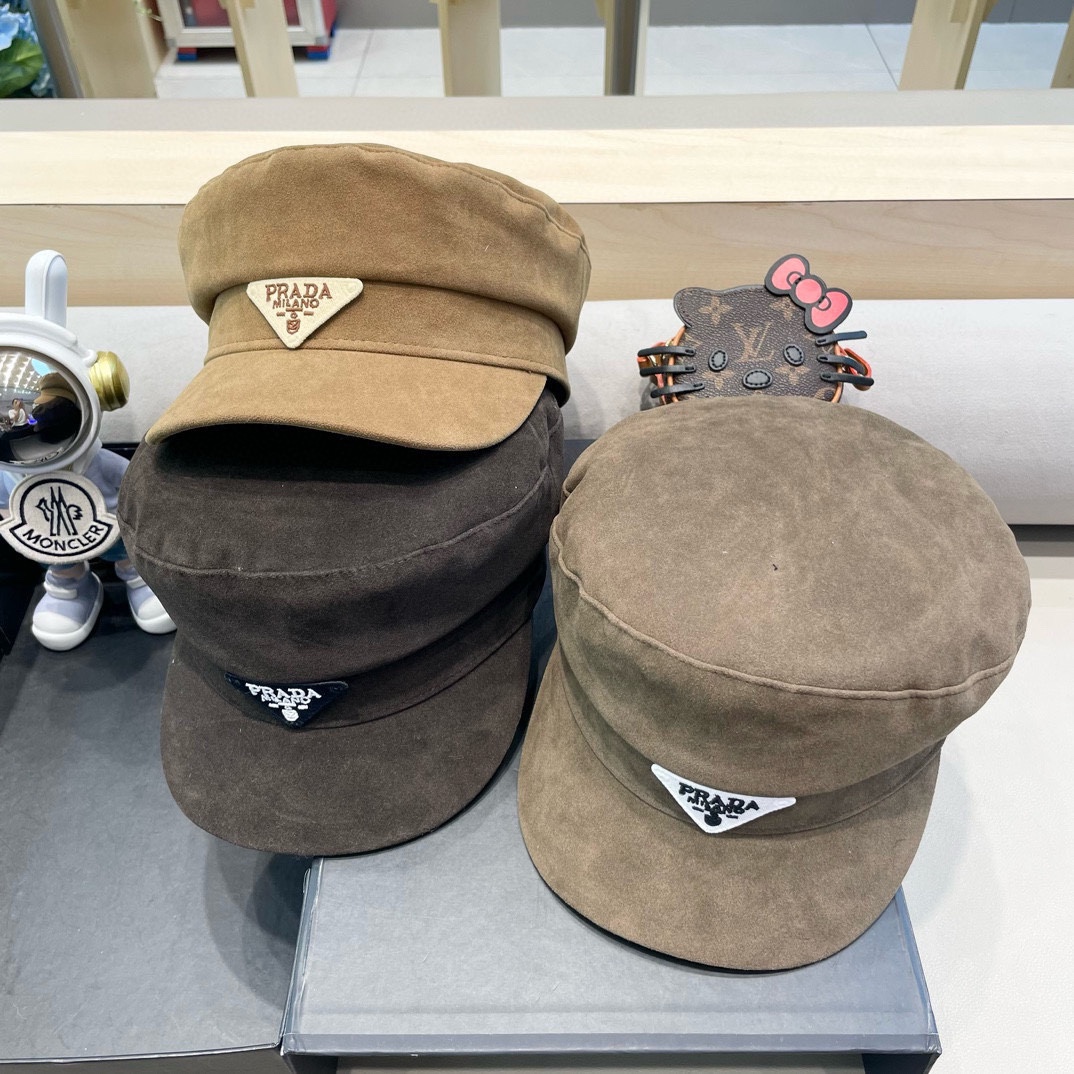 Prada普拉达英伦风复古字母帽子新冬季女式百搭潮流时尚平顶帽减龄搭配纯色