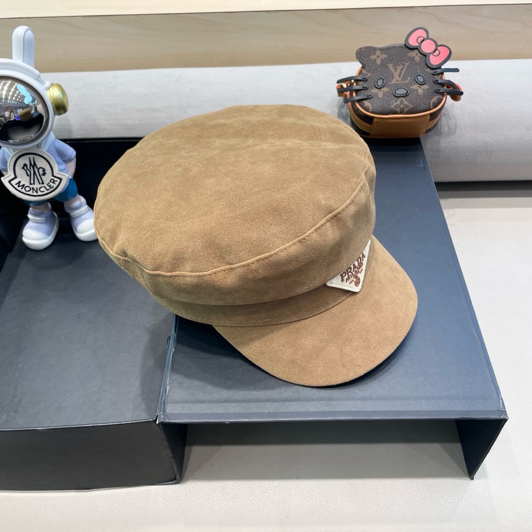 Prada普拉达英伦风复古字母帽子新冬季女式百搭潮流时尚平顶帽减龄搭配纯色