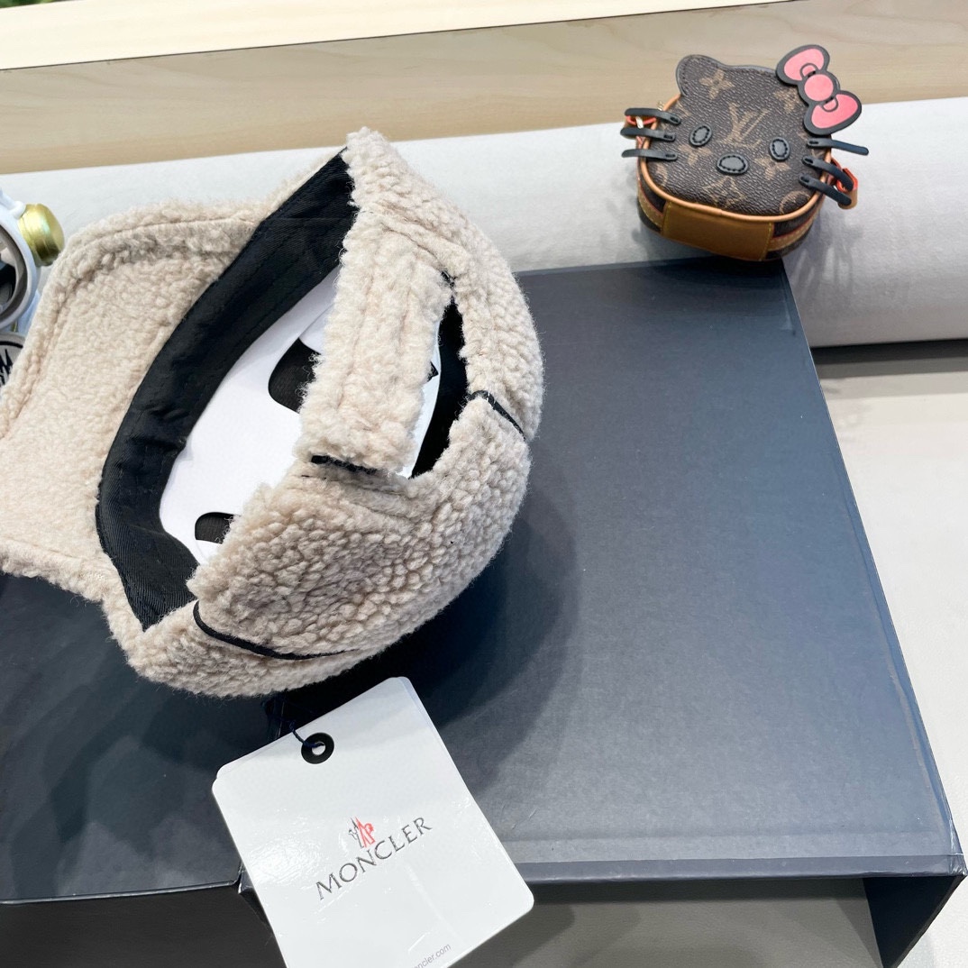 moncler版高端百搭帽子女秋冬羊羔毛纯色保暖棒球帽时尚潮款鸭舌帽男