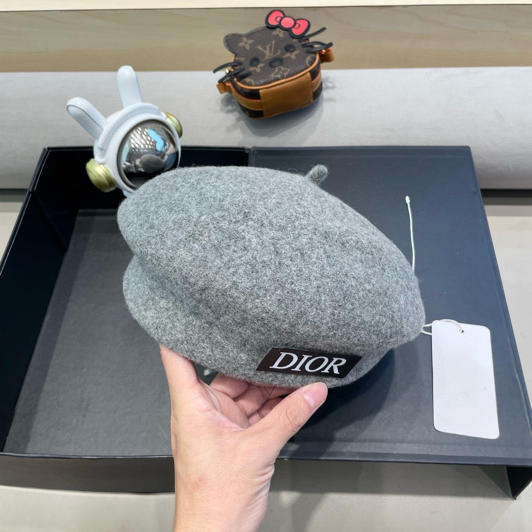 Dior韩国毛呢复古贝雷帽女秋冬百搭ins小众气质平顶画家帽时尚报童帽