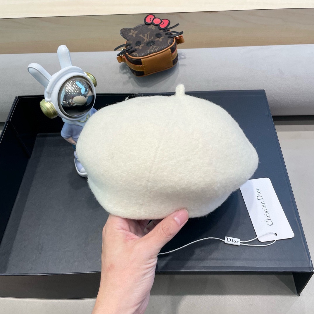 Dior韩国毛呢复古贝雷帽女秋冬百搭ins小众气质平顶画家帽时尚报童帽