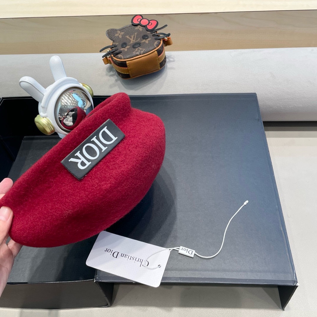 Dior韩国毛呢复古贝雷帽女秋冬百搭ins小众气质平顶画家帽时尚报童帽