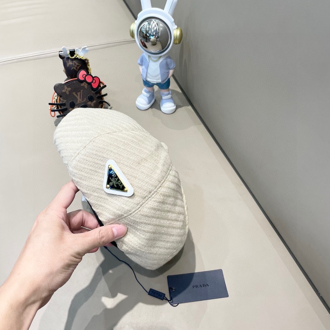 Prada普拉达帽子女复古时尚黑色贝雷帽春秋潮流纯色画家帽日系百搭南瓜帽女冬