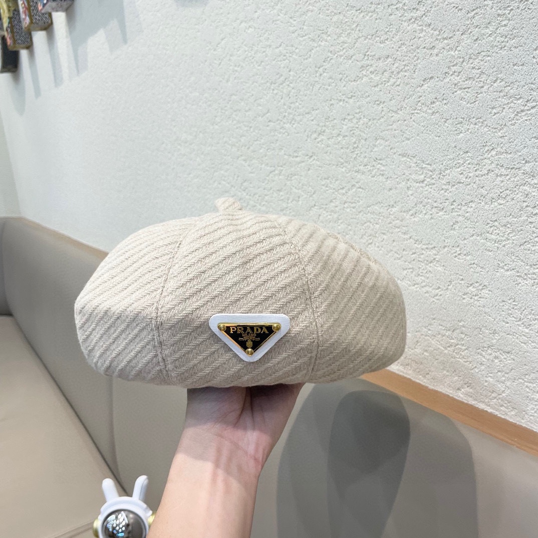 Prada普拉达帽子女复古时尚黑色贝雷帽春秋潮流纯色画家帽日系百搭南瓜帽女冬
