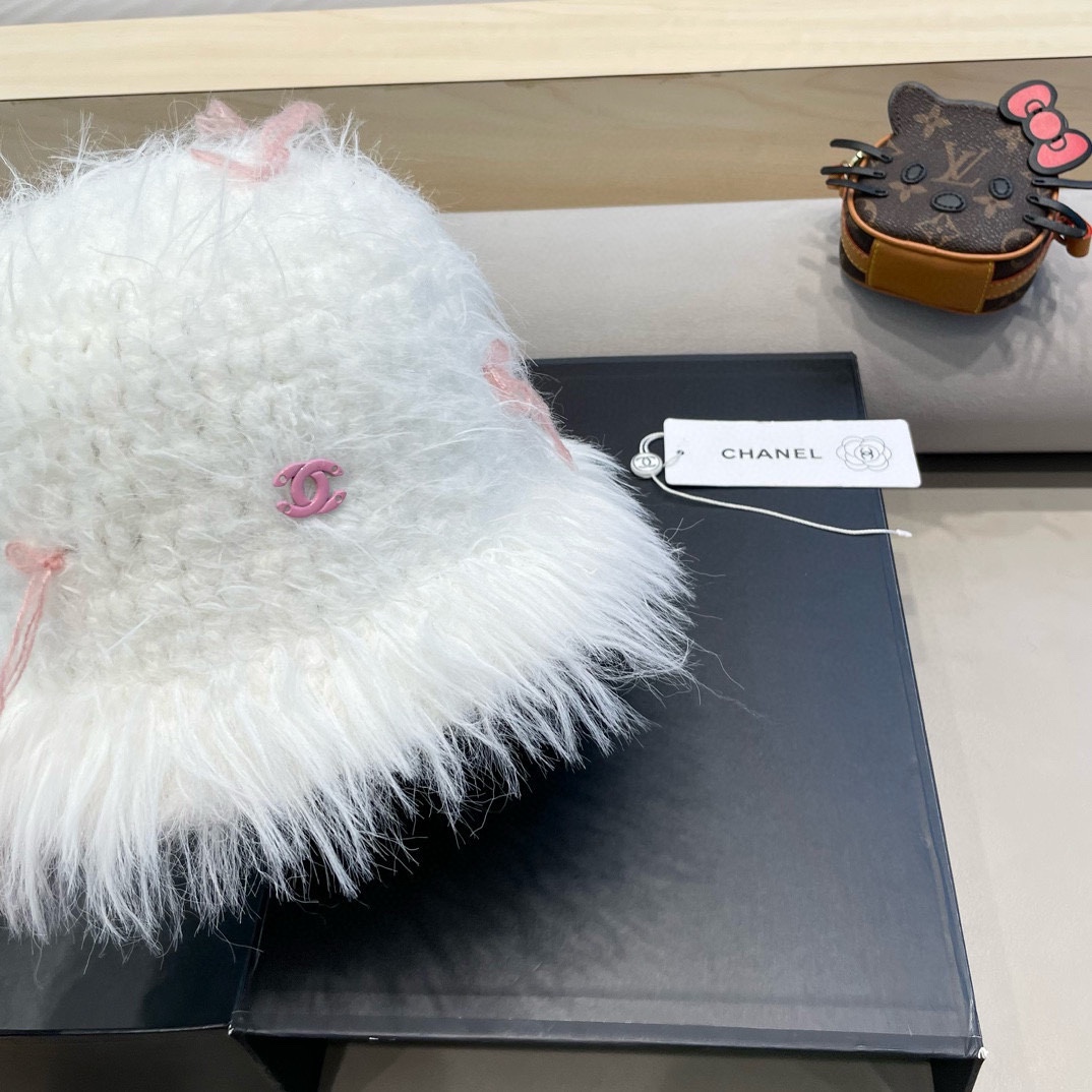 chanel复古仿貂毛冬季渔夫帽2024设计感蝴蝶结白色毛线帽显脸小毛毛盆帽