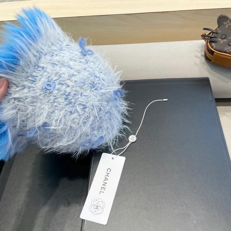 chanel复古仿貂毛冬季渔夫帽2024设计感蝴蝶结白色毛线帽显脸小毛毛盆帽