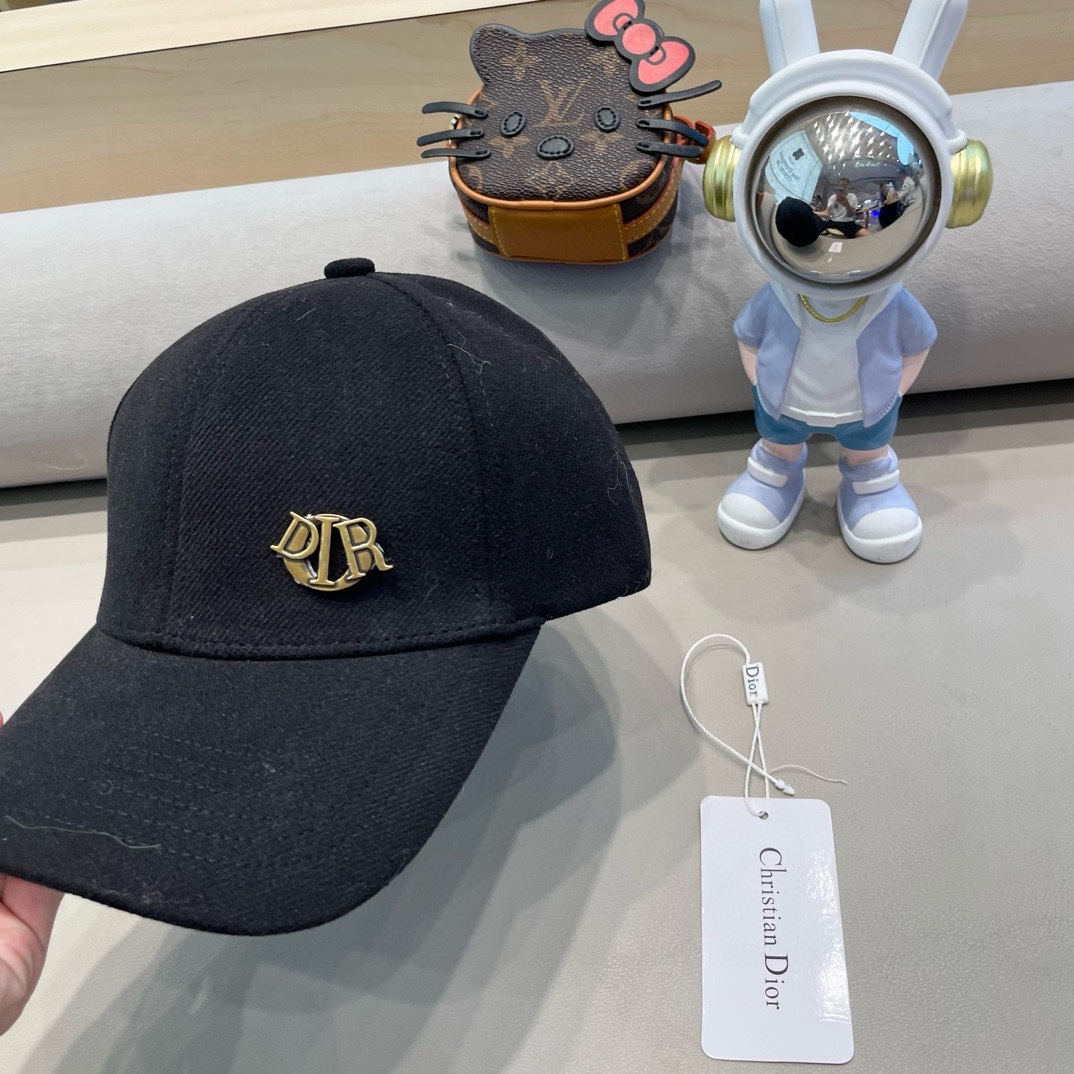 Dior韩版秋冬立体字母毛呢子硬顶保暖棒球帽男女百搭显脸小鸭舌帽