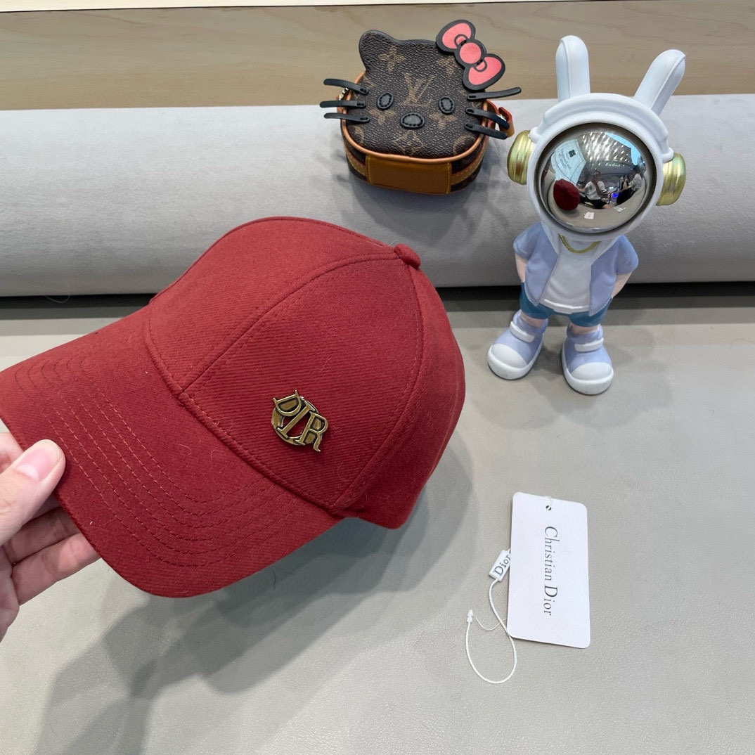 Dior韩版秋冬立体字母毛呢子硬顶保暖棒球帽男女百搭显脸小鸭舌帽