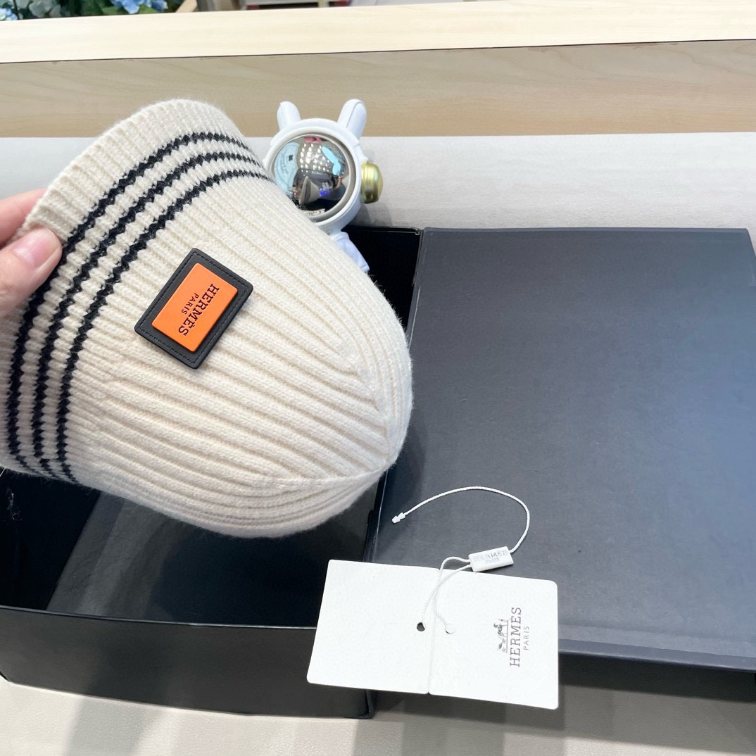 HERMÈS (爱马仕)复古条纹拼色兔毛针织水桶渔夫帽子女秋冬网红保暖显脸小盆帽