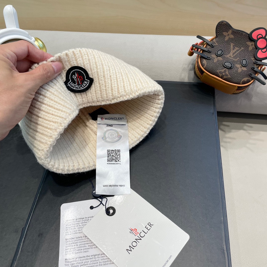 moncler秋冬户外纯色针织帽日系百搭显脸小保暖护耳堆堆帽套头毛线帽子女