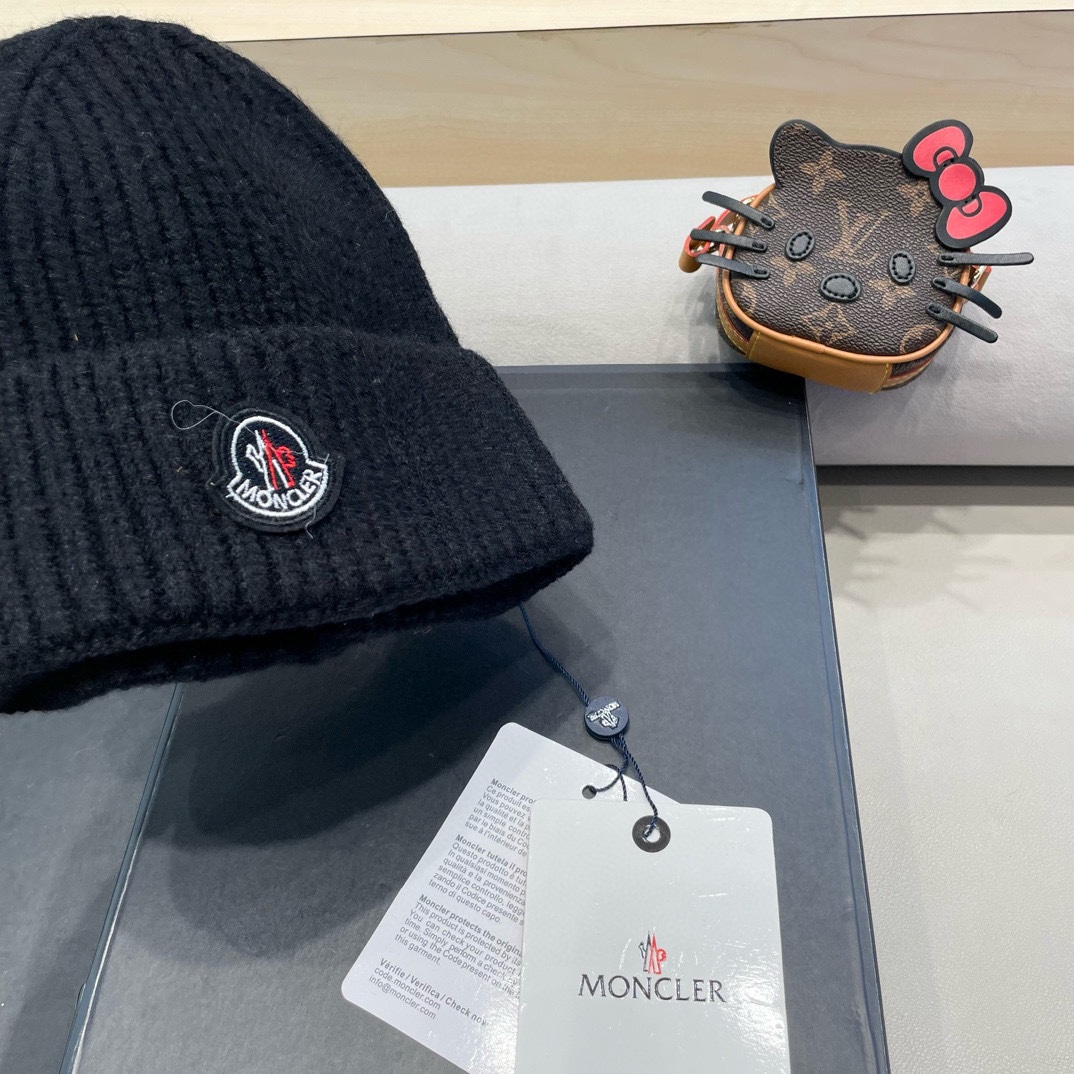 moncler秋冬户外纯色针织帽日系百搭显脸小保暖护耳堆堆帽套头毛线帽子女